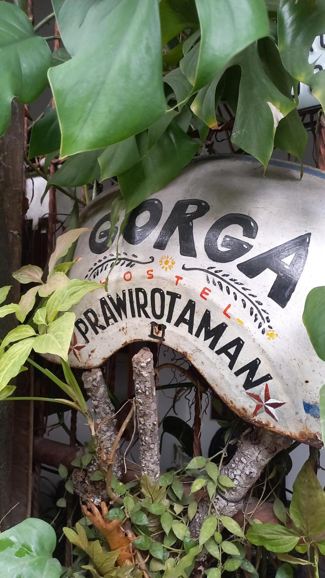 Gorga Hostel Yogyakarta Exterior foto